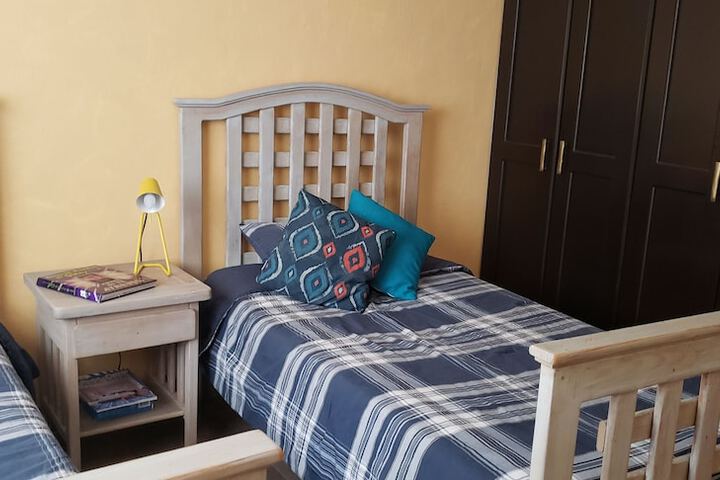 Room 2 of 40