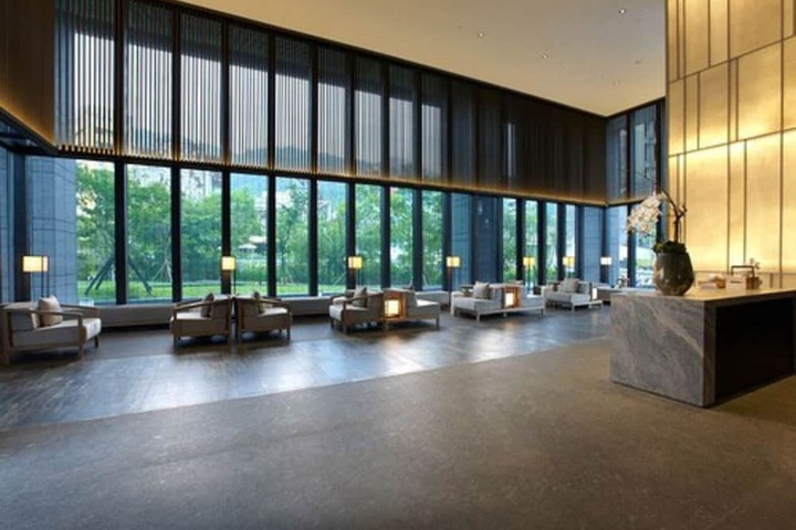 Hotel 7 of 43