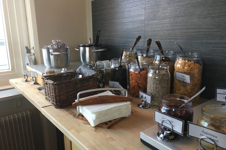 Breakfast/Coffee Service 31 of 49
