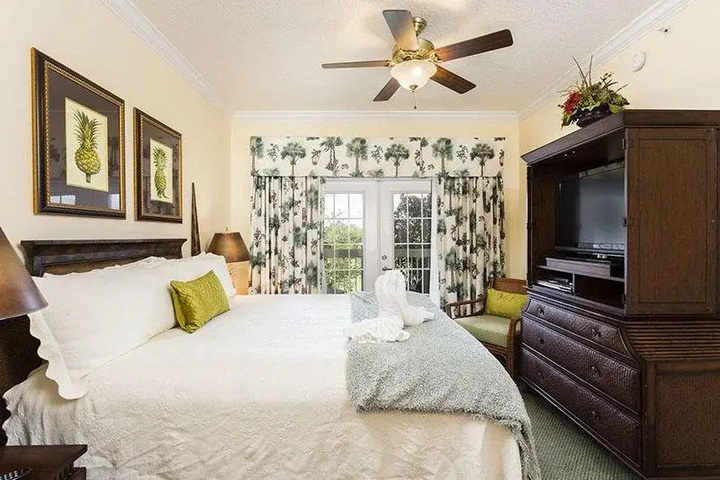 Room 5 of 28