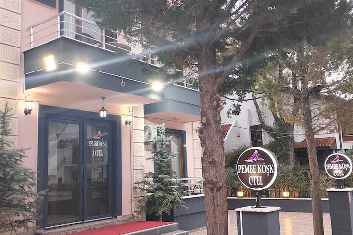 Hotel 6 of 7