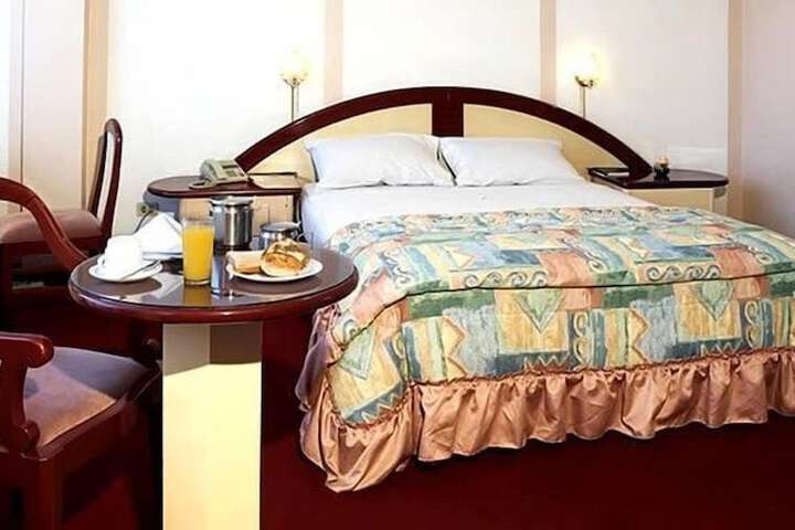 Room 14 of 36