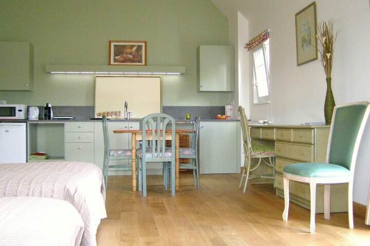 Room 8 of 24
