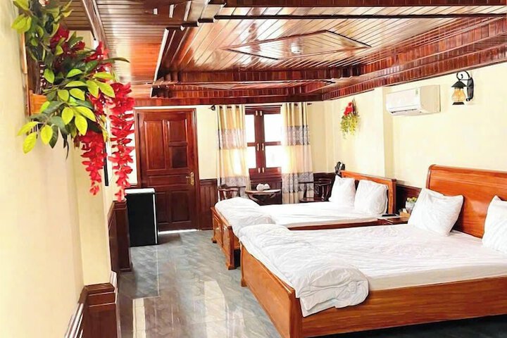 Room 10 of 22