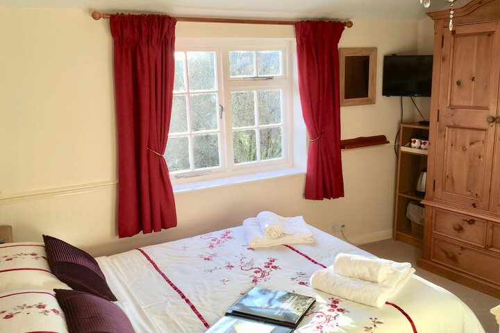 Room 5 of 42