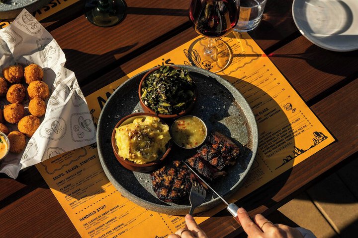 Dining 45 of 64