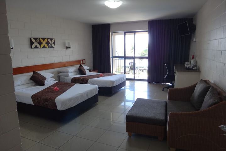 Room 8 of 42
