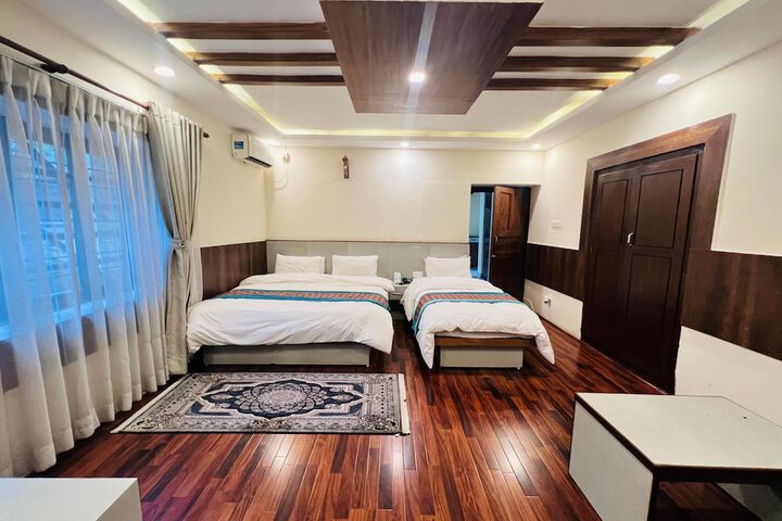 Room 14 of 19