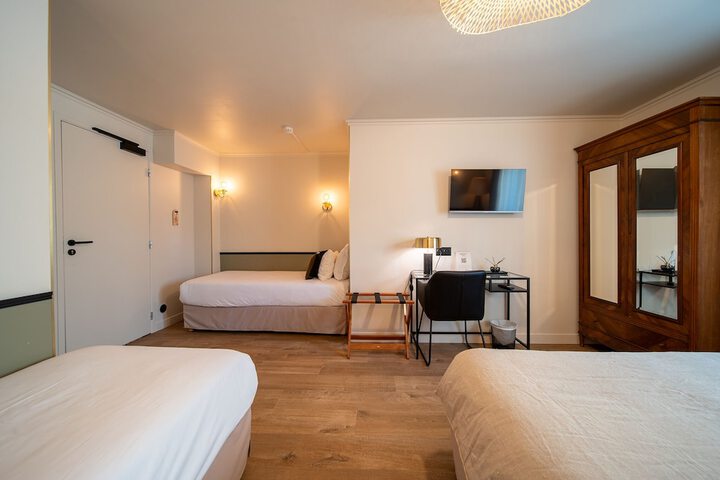 Room 41 of 103