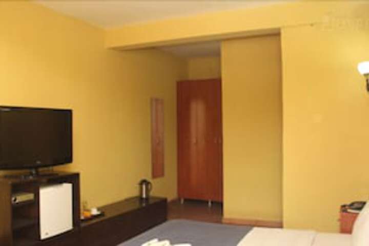 Room 26 of 30