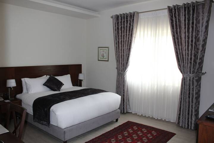Room 6 of 36