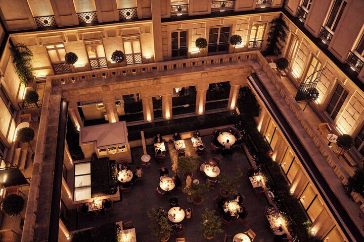 Dining 89 of 103