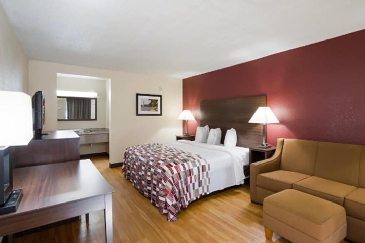 Superior King Bed (2 of 6)