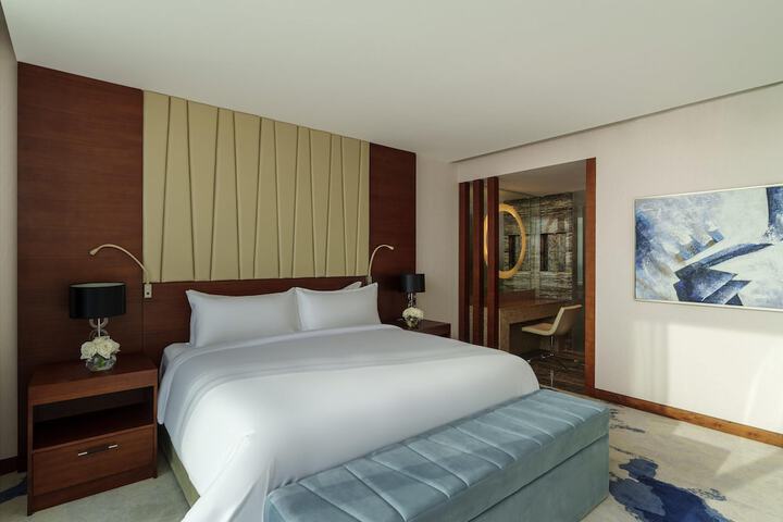 Room 17 of 181