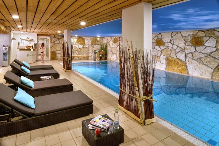 Pool 37 of 53