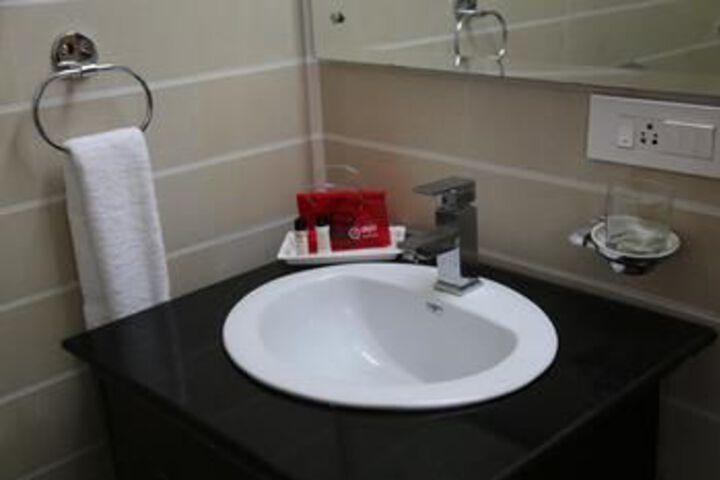Room 2 of 23