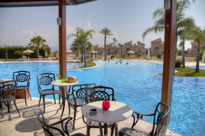 Pool 22 of 64