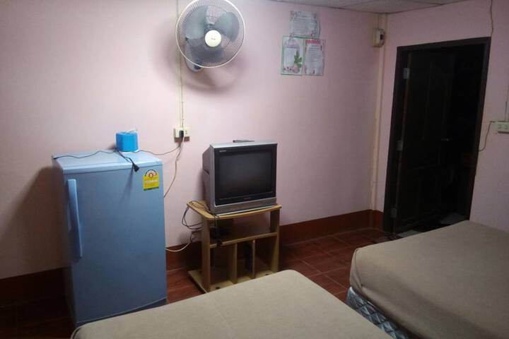 Room 3 of 5