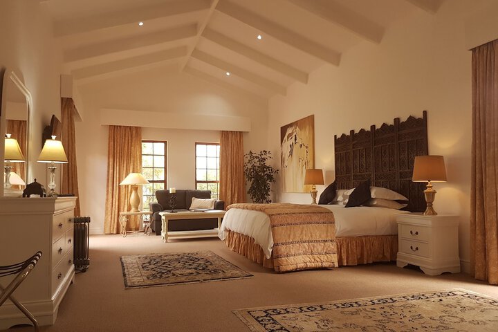 Room 5 of 61