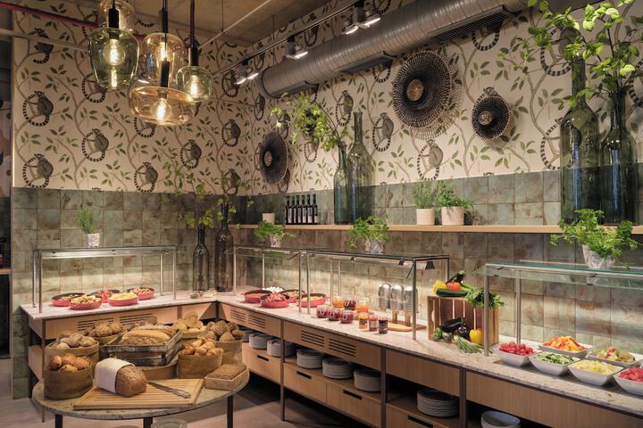 Breakfast buffet