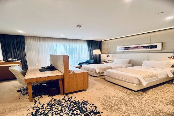 Room 14 of 46
