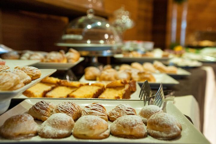 Breakfast/Coffee Service 50 of 75
