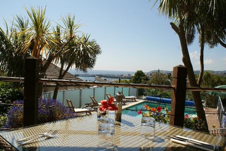 Terrace/Patio 36 of 39
