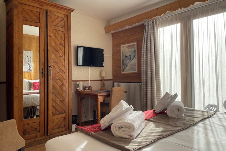 Room 27 of 69