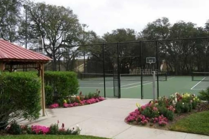 Hotel Exterior 120 of 130