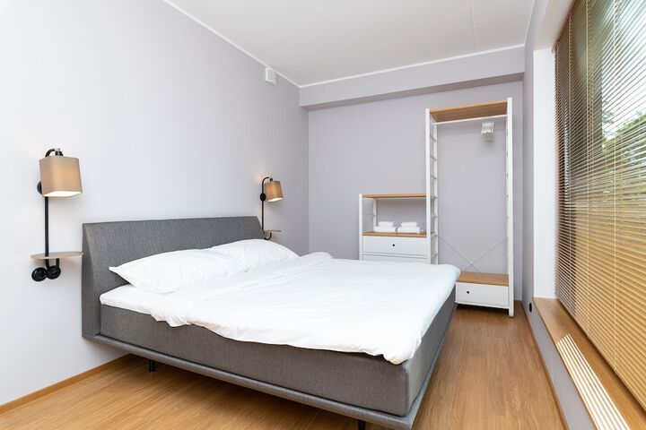 Room 12 of 60