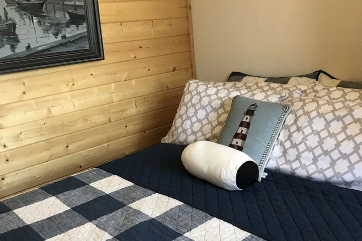 Room 3 of 3