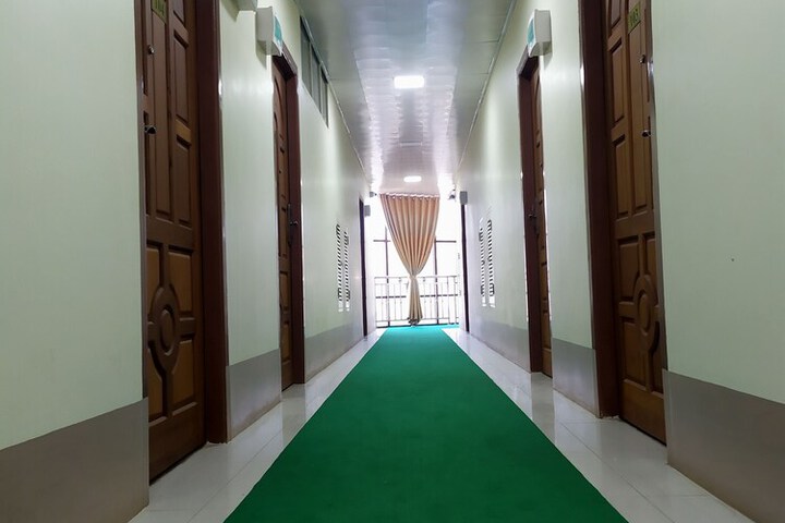 Ballroom/Hall 21 of 35