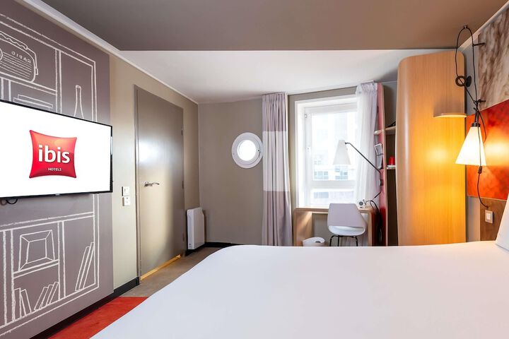 Room 16 of 91