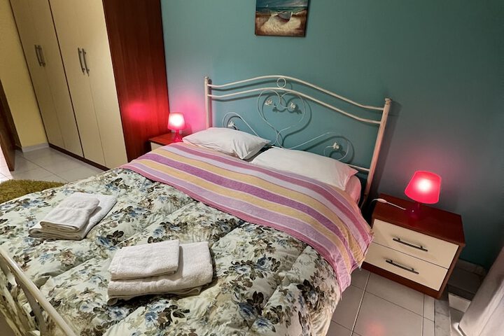Room 26 of 46