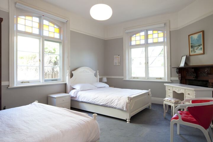 Room 11 of 50