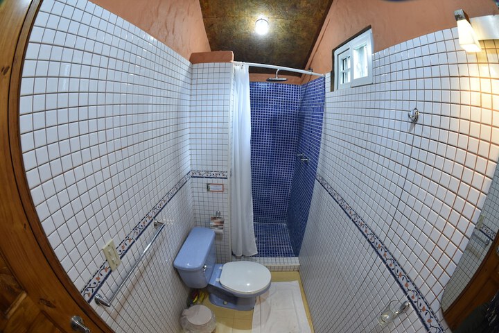 Room 18 of 43