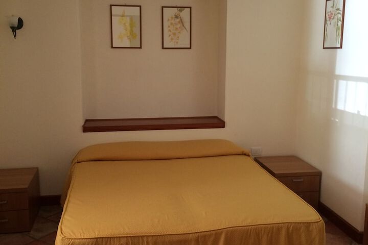 Room 4 of 58
