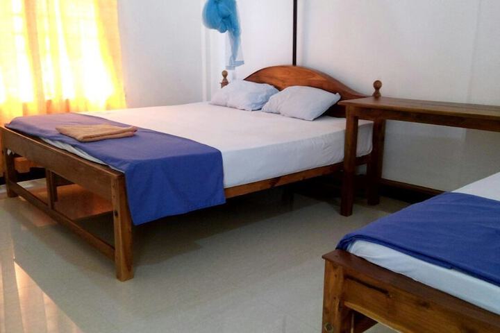 Room 8 of 17