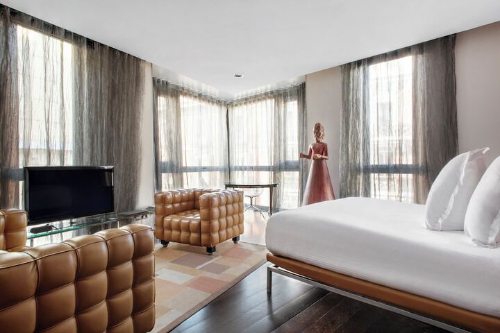 Room 28 of 70