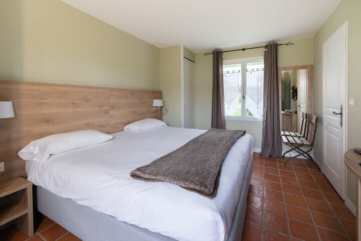 Room 10 of 62