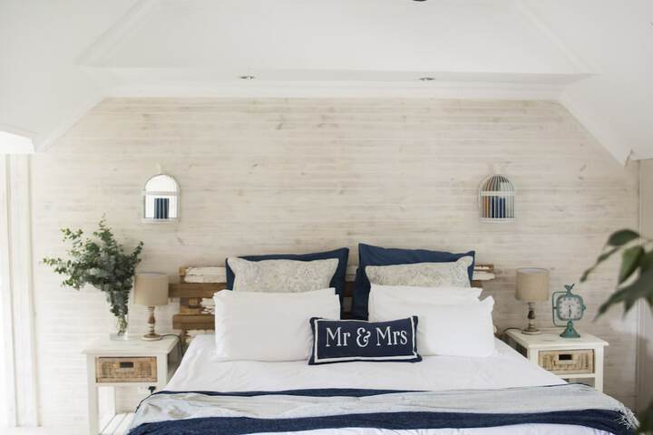 Room 2 of 25