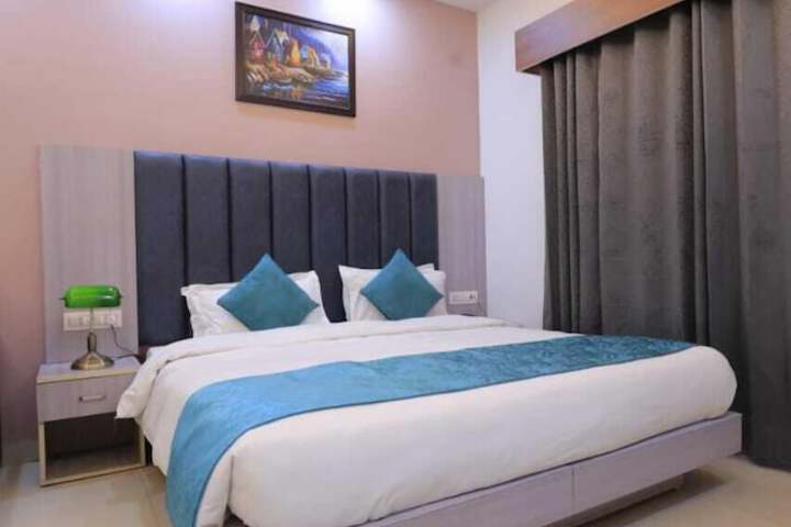 Room 2 of 22