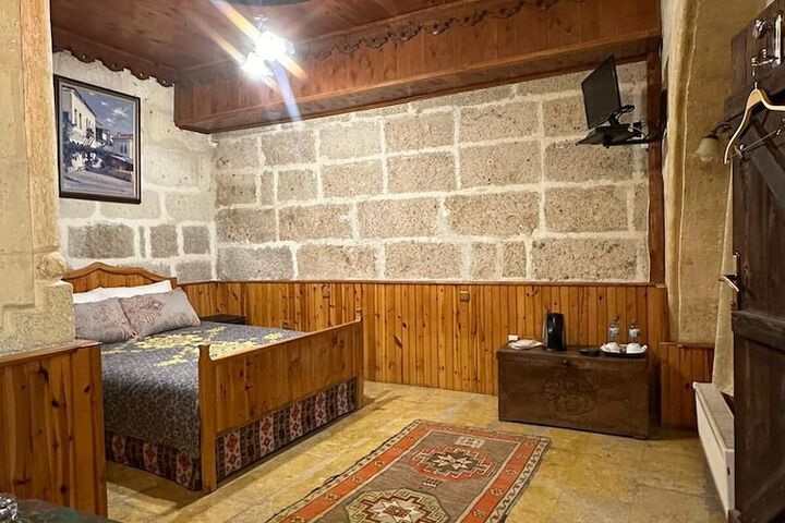 Room 4 of 55