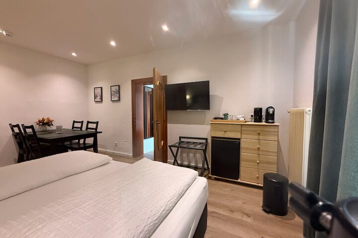 Room 18 of 69