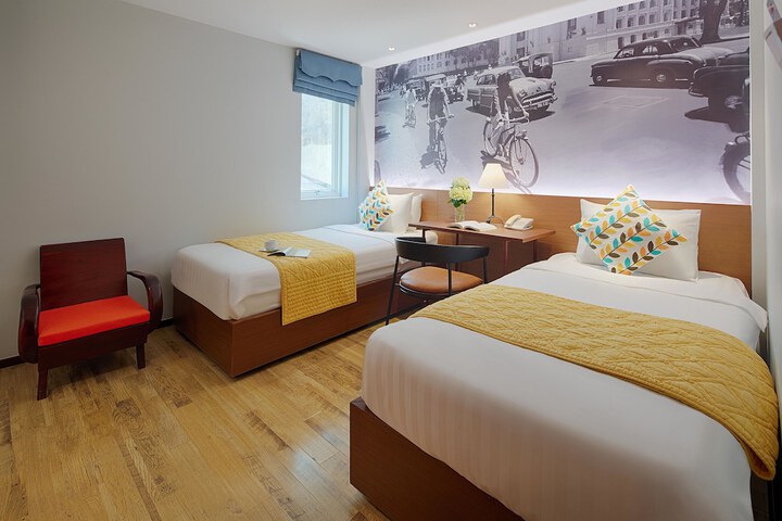 Room 27 of 72