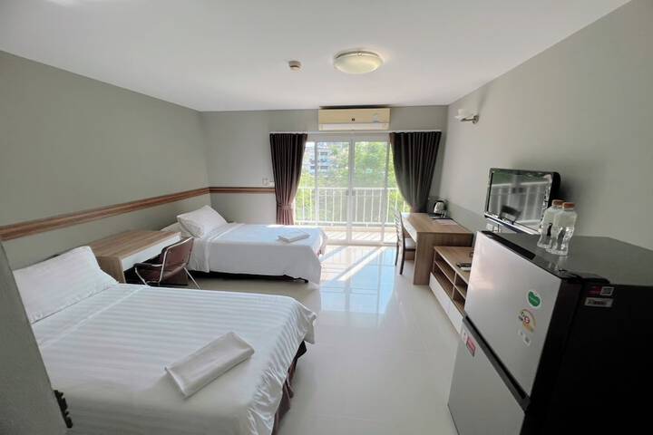 Room 29 of 84