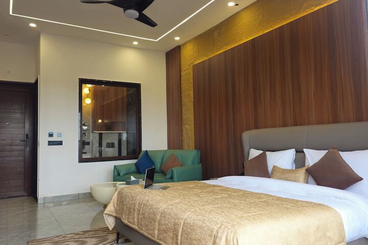 Room 7 of 55