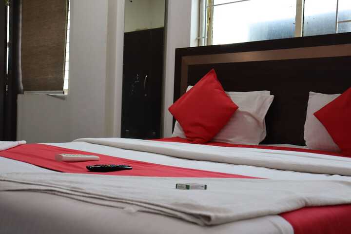 Room 6 of 24