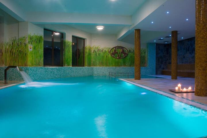 Pool 24 of 56