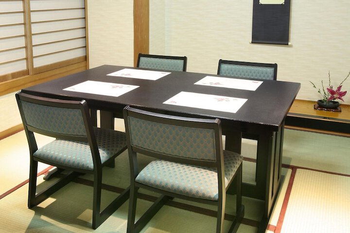 Dining Photos